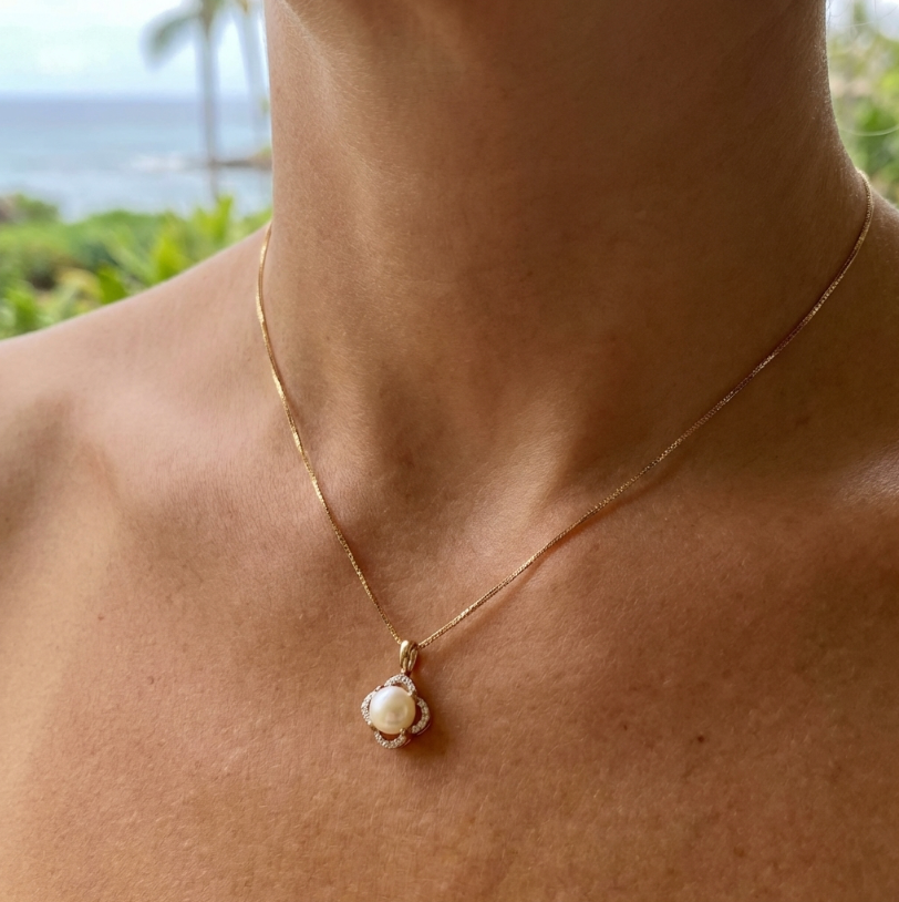Estate 14K Pearl Pendant With Diamond Halo