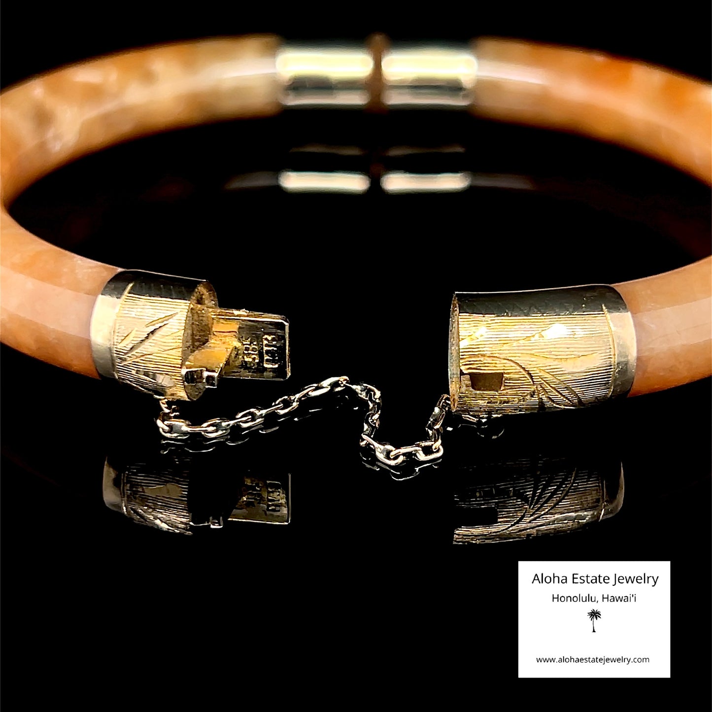 Vintage 14K Honey Brown Jadeite Hinged Bangle Bracelet