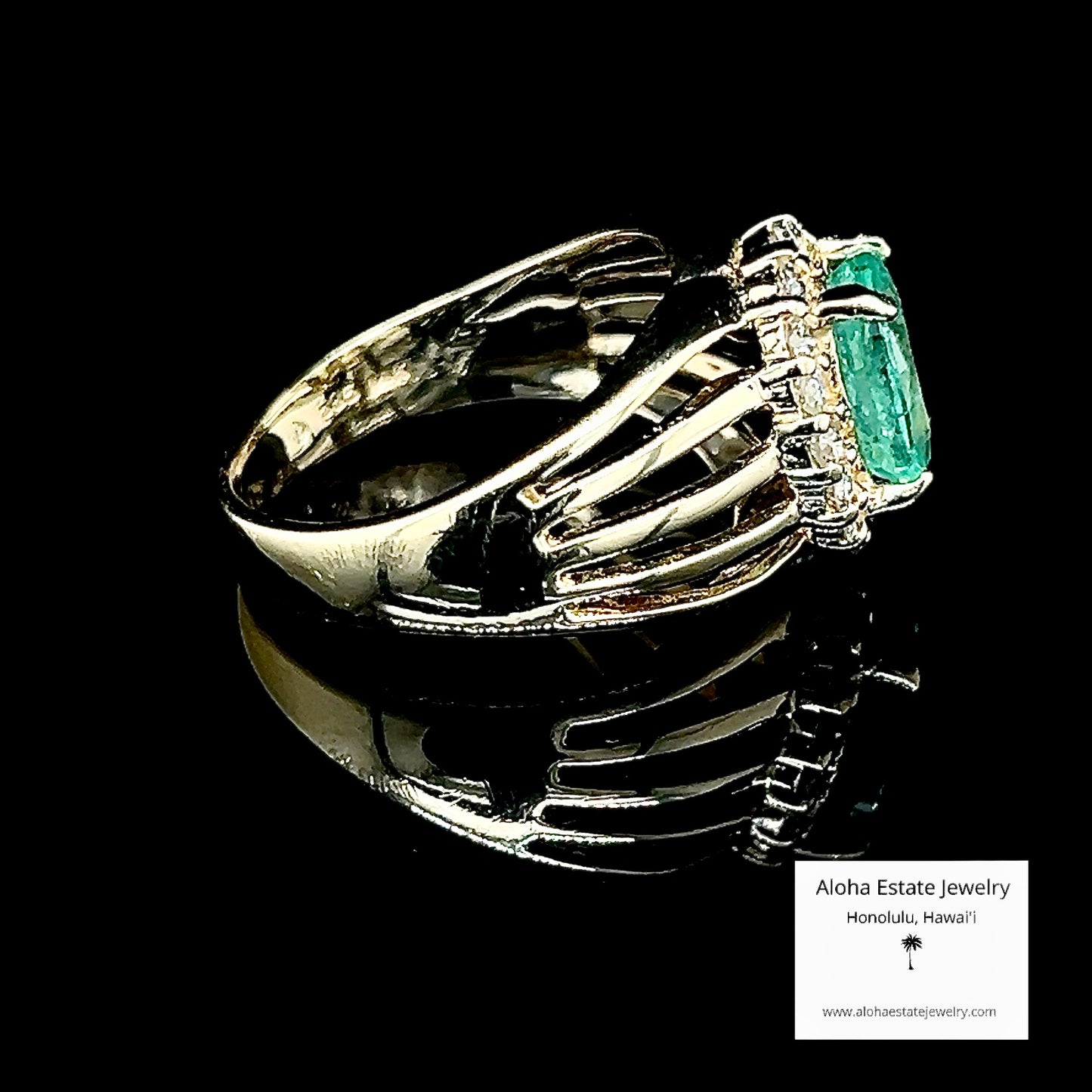 1.3-Carats Columbian Emerald & Diamonds Ring