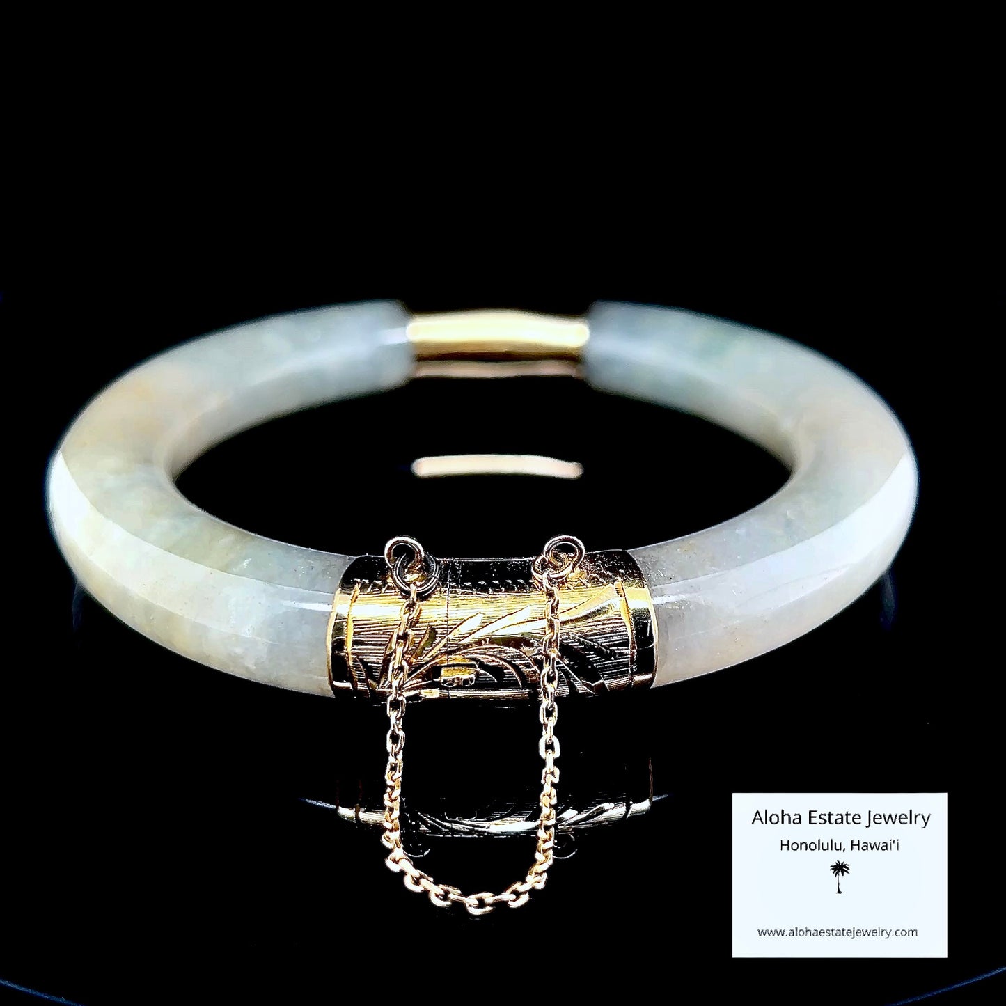 Vintage 14k Gold Hinged Jadeite Bangle