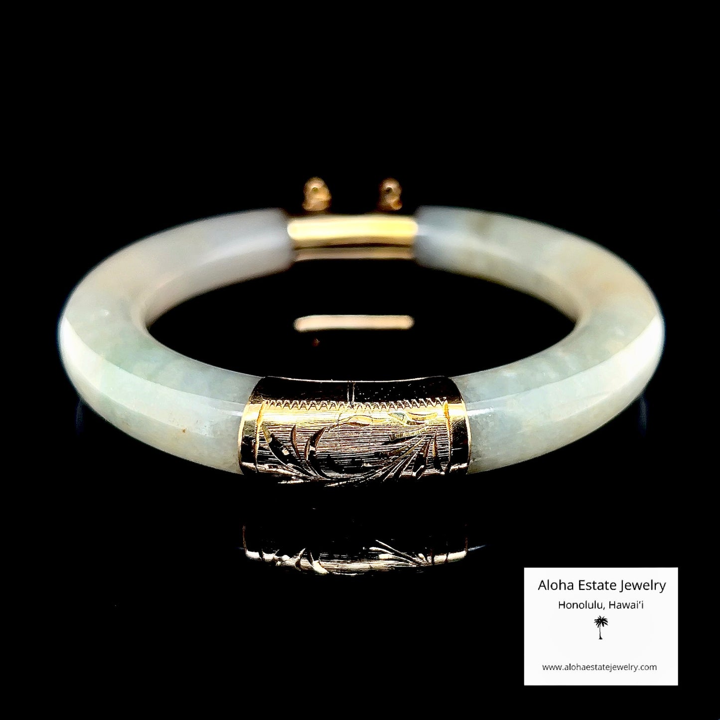 Vintage 14k Gold Hinged Jadeite Bangle