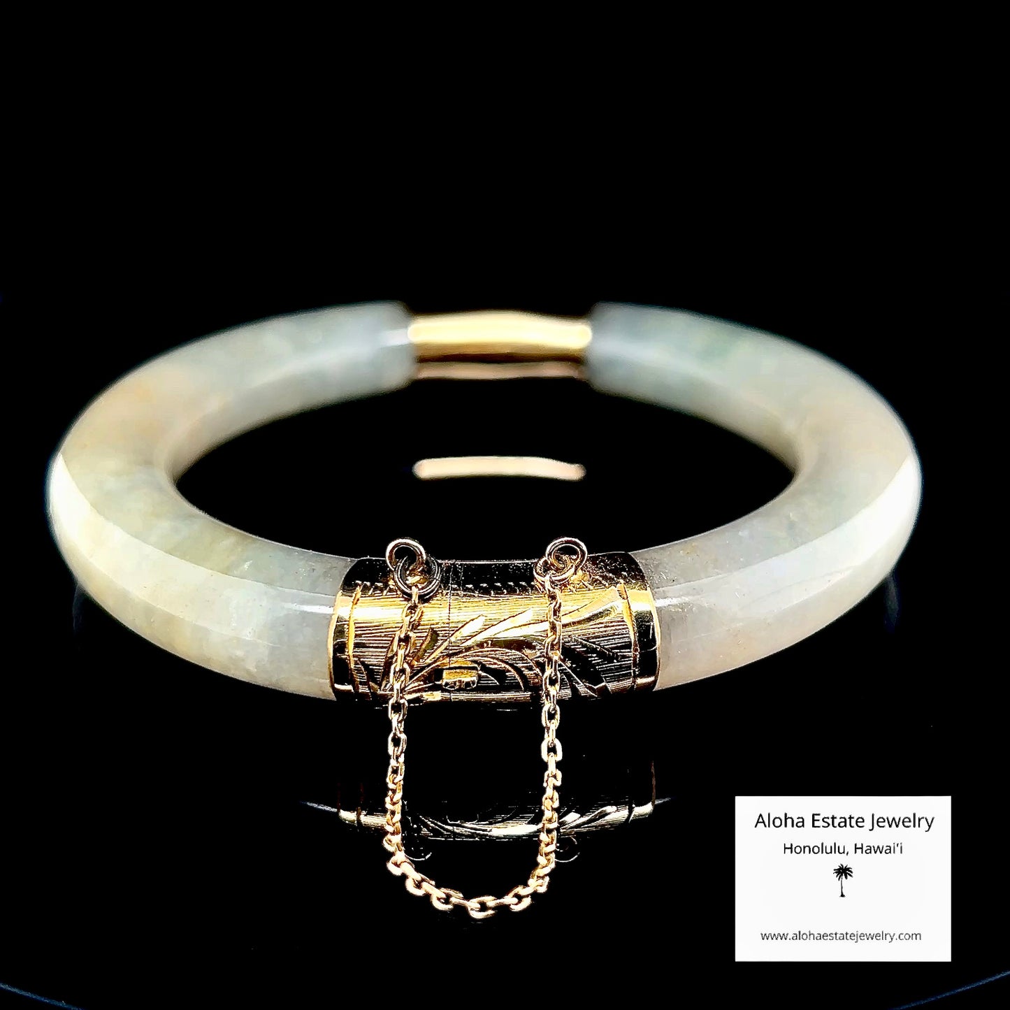 Vintage 14k Gold Hinged Jadeite Bangle