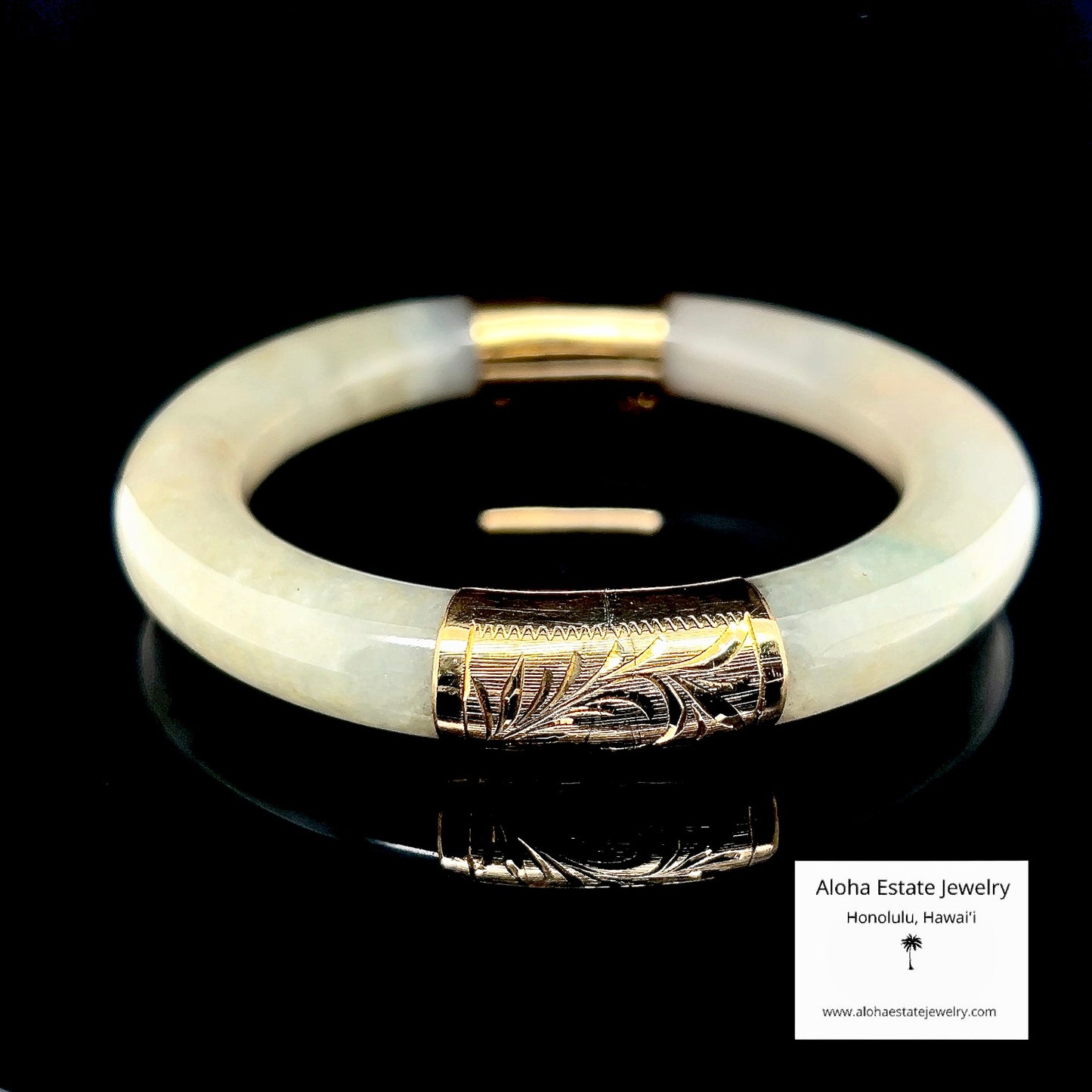 Vintage 14k Gold Hinged Jadeite Bangle