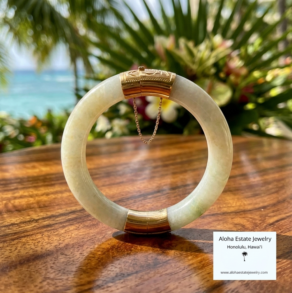 Vintage 14k Gold Hinged Jadeite Bangle