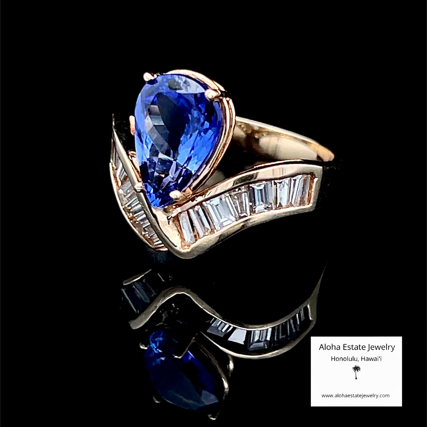 14k 2.5 Carats Teardrop Tanzanite Solitaire & Diamonds Ring