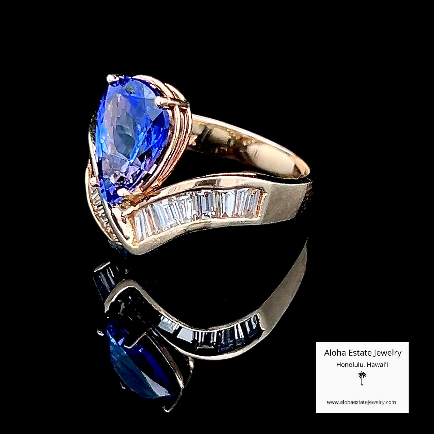 14k 2.5 Carats Teardrop Tanzanite Solitaire & Diamonds Ring