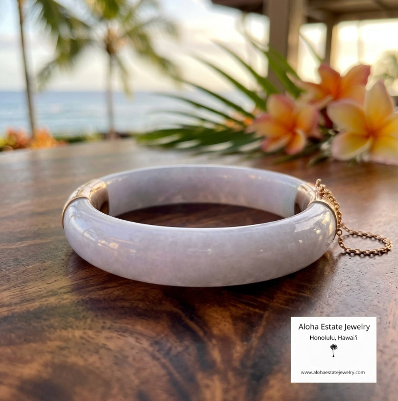 Vintage Lavender Jade Bangle 14K Gold Bamboo Motif Clasp