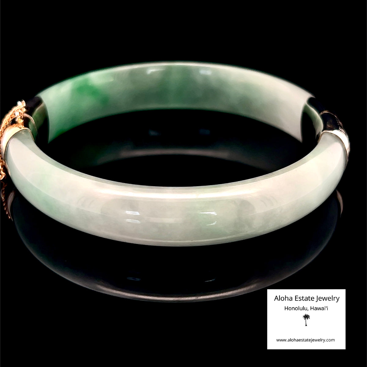 Vintage 14K Gold Hinged Jadeite Bangle Bracelet | Moss-in-Snow Jade