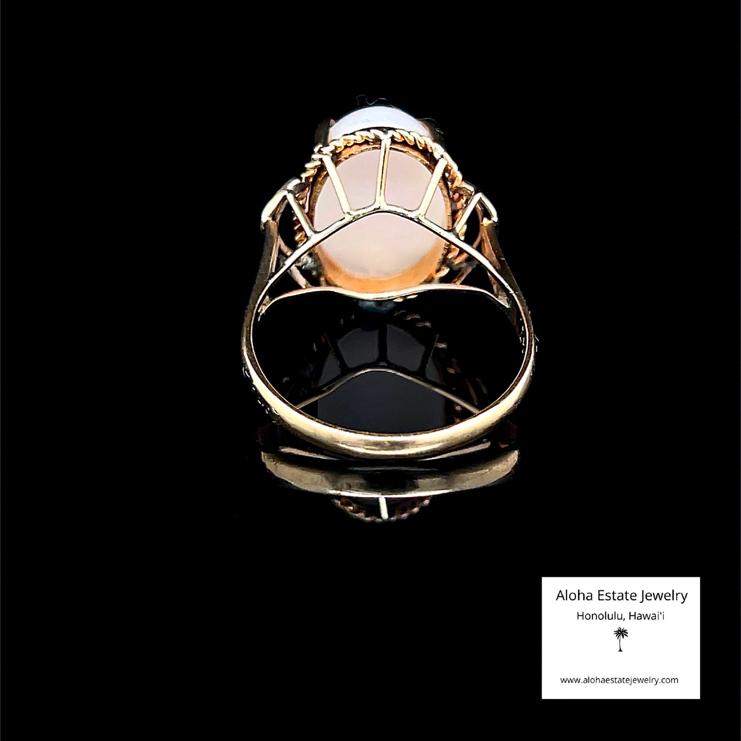 Vintage 7.5-Carats White Jadeite Cabochon in 14k Setting