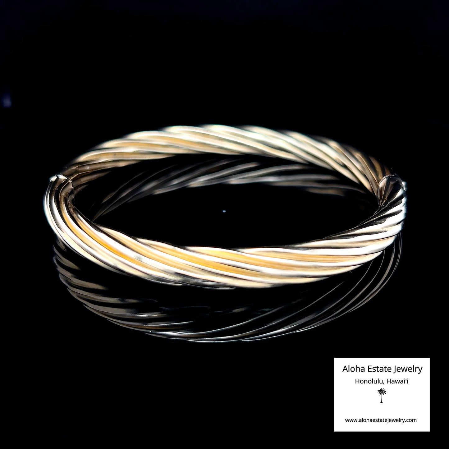 14K Hinged Spiral Bangle Bracelet - A Wardrobe Essential!