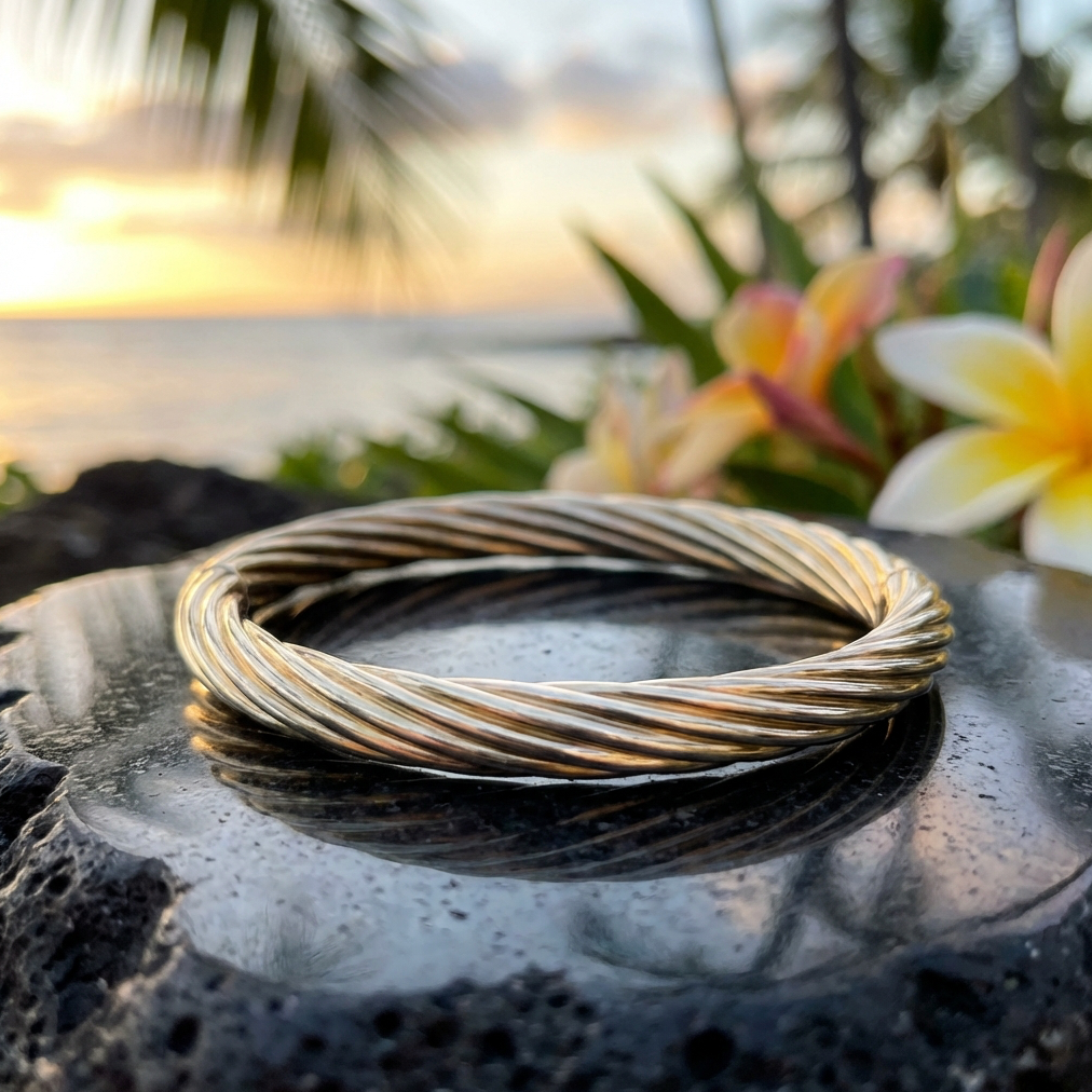 14K Hinged Spiral Bangle Bracelet - A Wardrobe Essential!