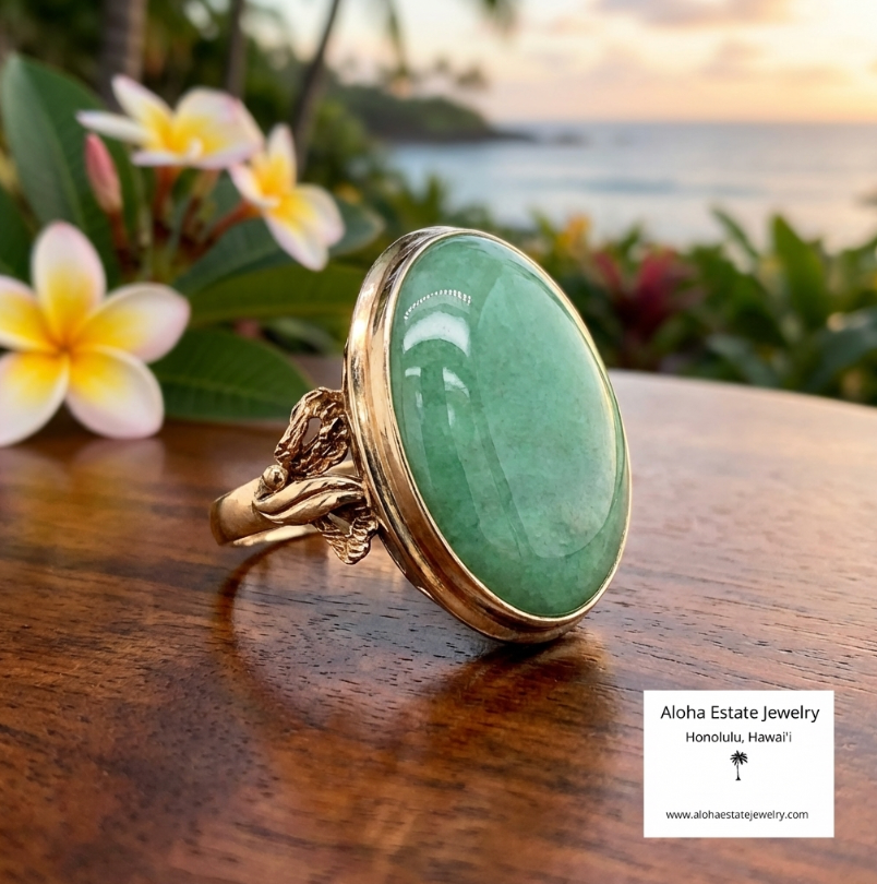 Vintage 14K Jadeite Cabochon Ring In Leaf And Vine Setting
