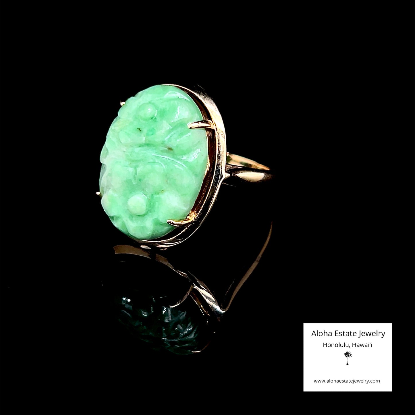 Vintage Floral Hand Carved Jadeite Ring in 14K