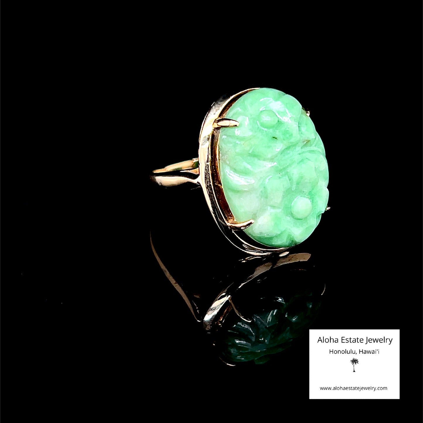 Vintage Floral Hand Carved Jadeite Ring in 14K
