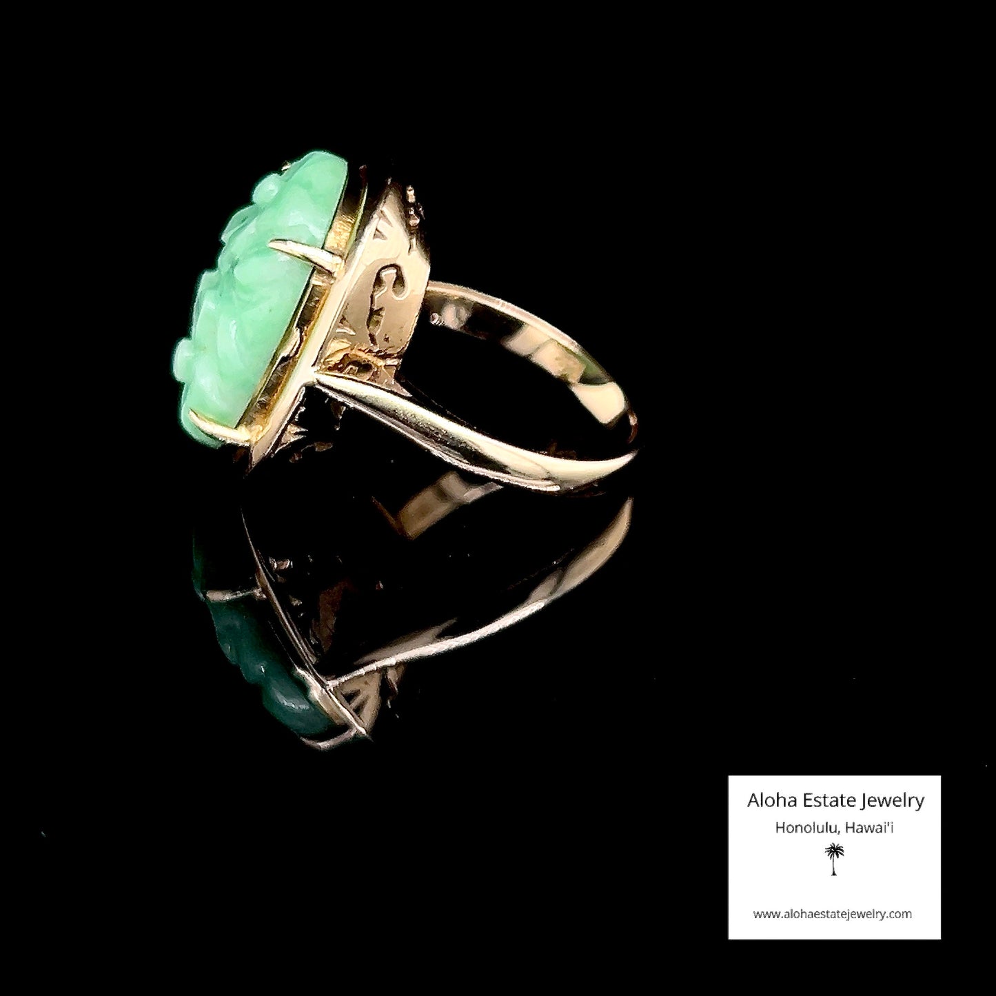 Vintage Floral Hand Carved Jadeite Ring in 14K