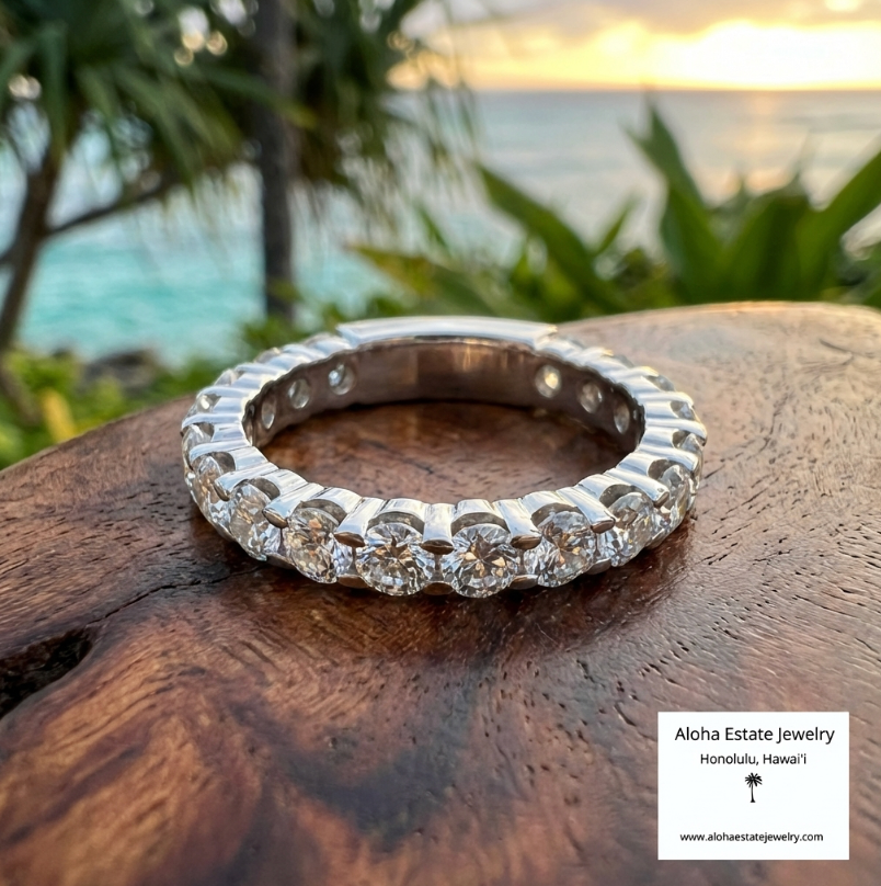 3.25-Carat Diamond Eternity Band of 18K White Gold