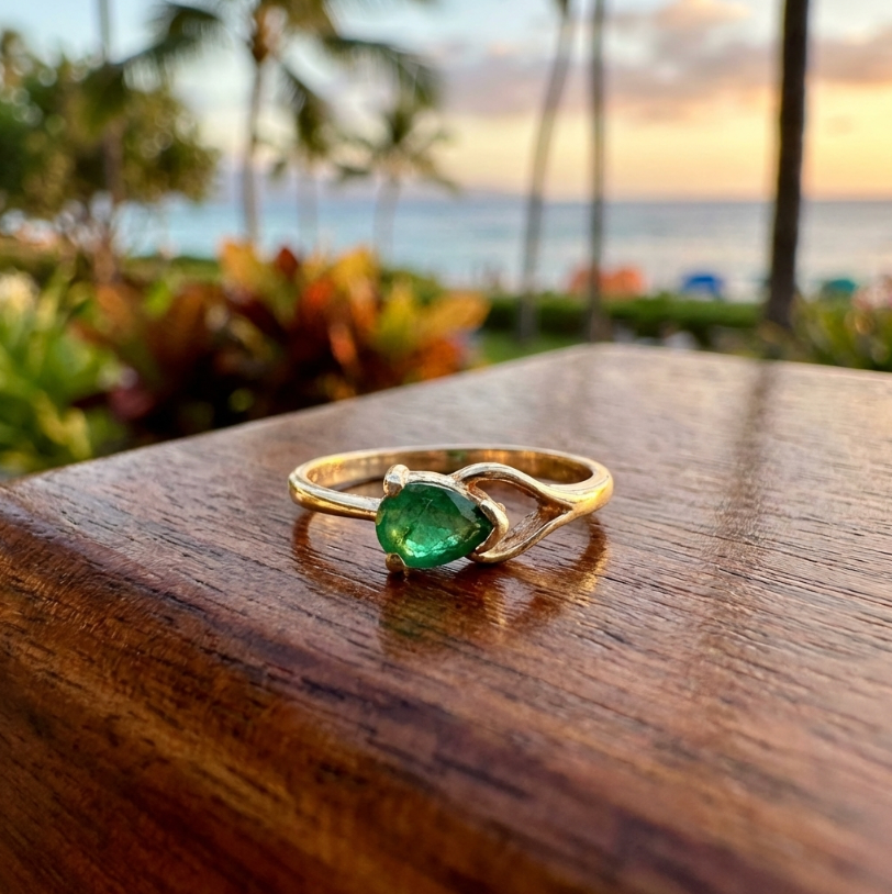 Vintage 14K Petite Emerald Solitaire Ring
