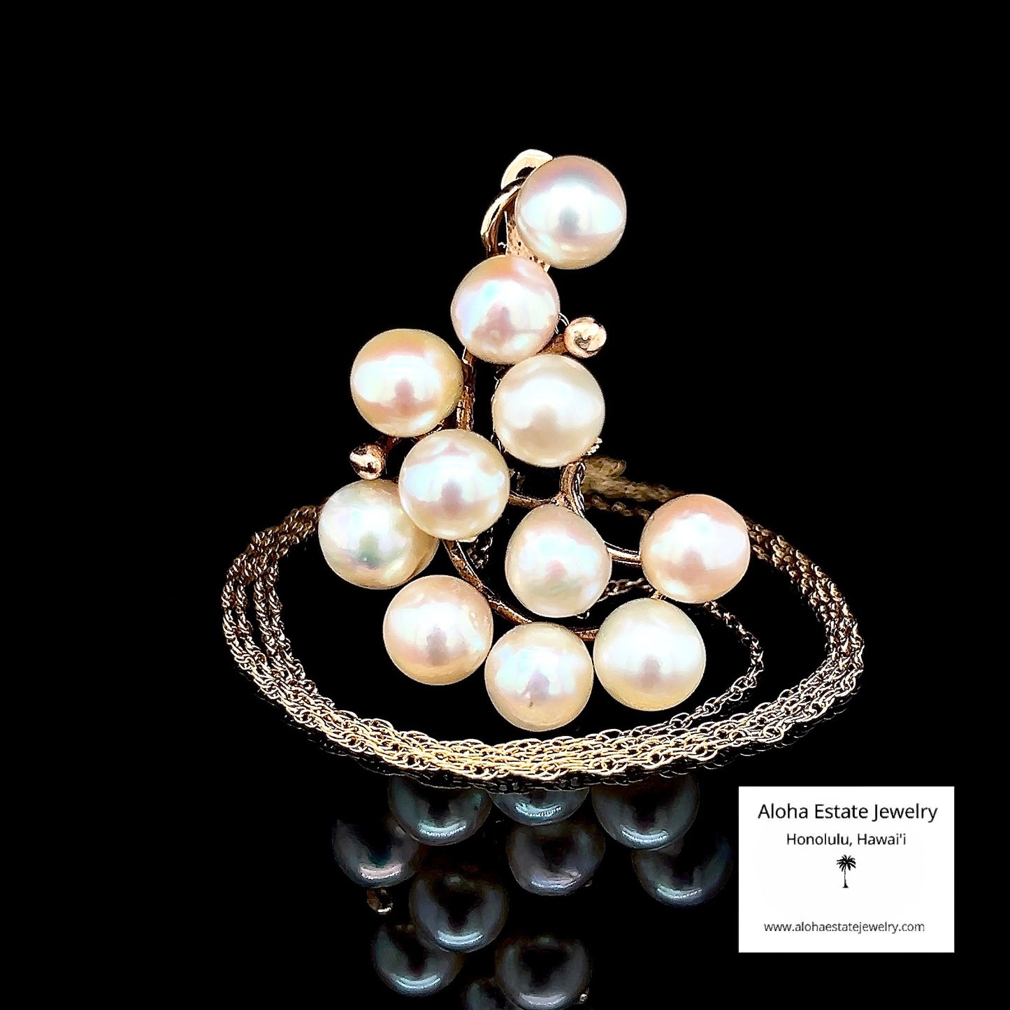 Vintage Akoya Pearls Pendant in 14K Setting