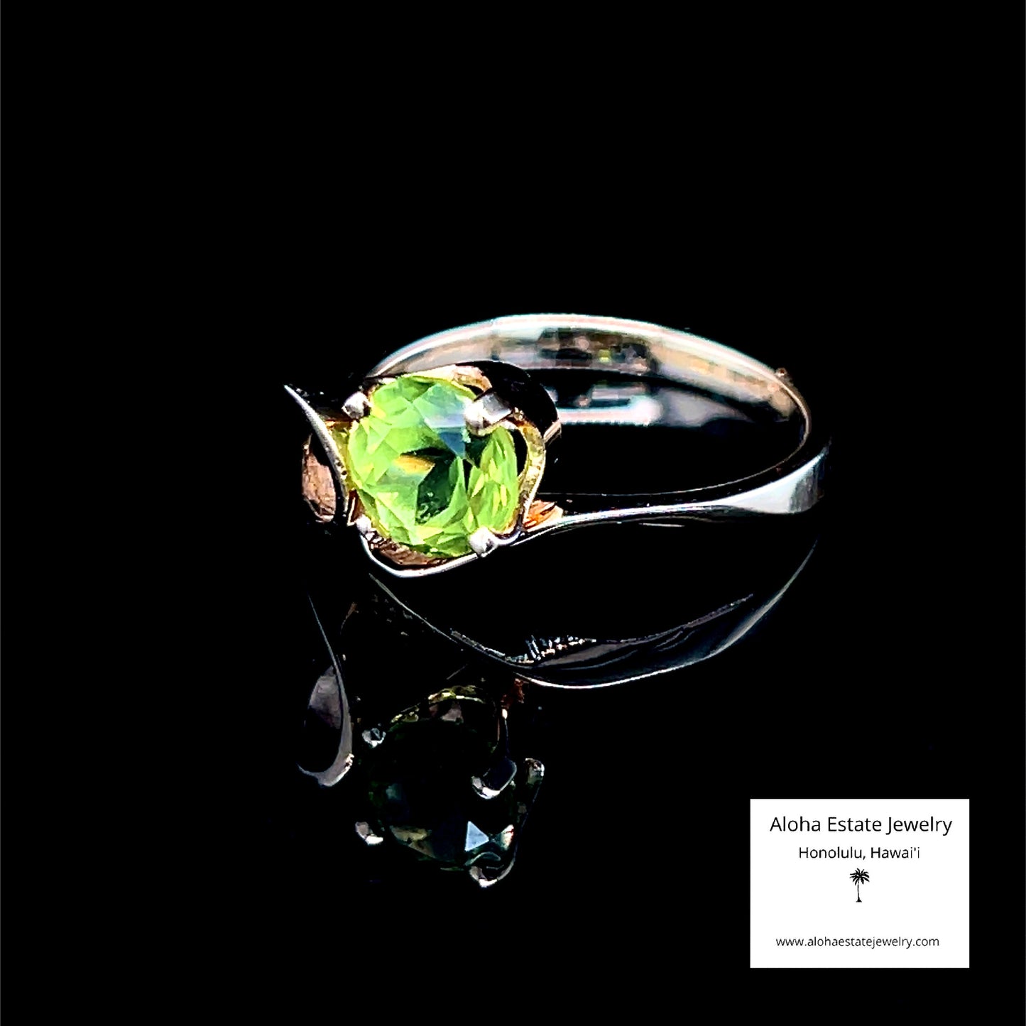 Vintage Natural Peridot Solitaire in 14K Yellow Gold