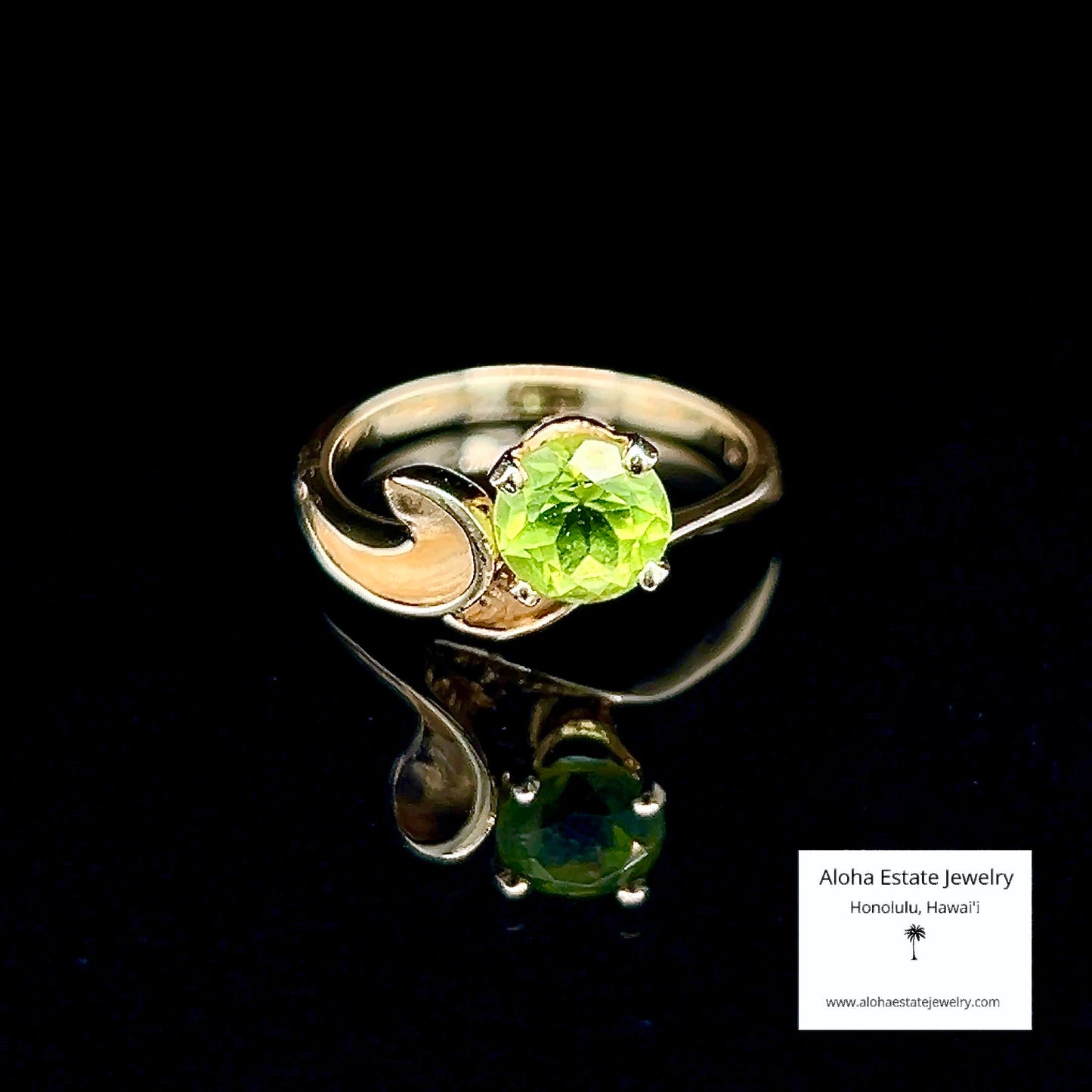 Vintage Natural Peridot Solitaire in 14K Yellow Gold