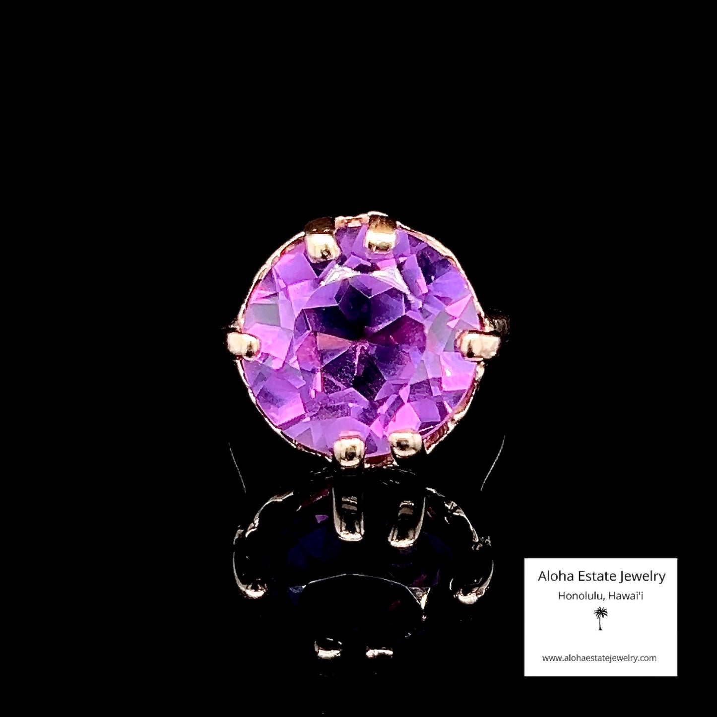 Antique Color Change 12.5-Carats Sapphire Ring in 10K Yellow Gold