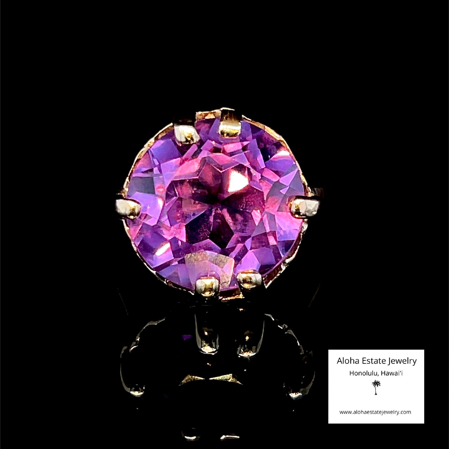 Antique Color Change 12.5-Carats Sapphire Ring in 10K Yellow Gold