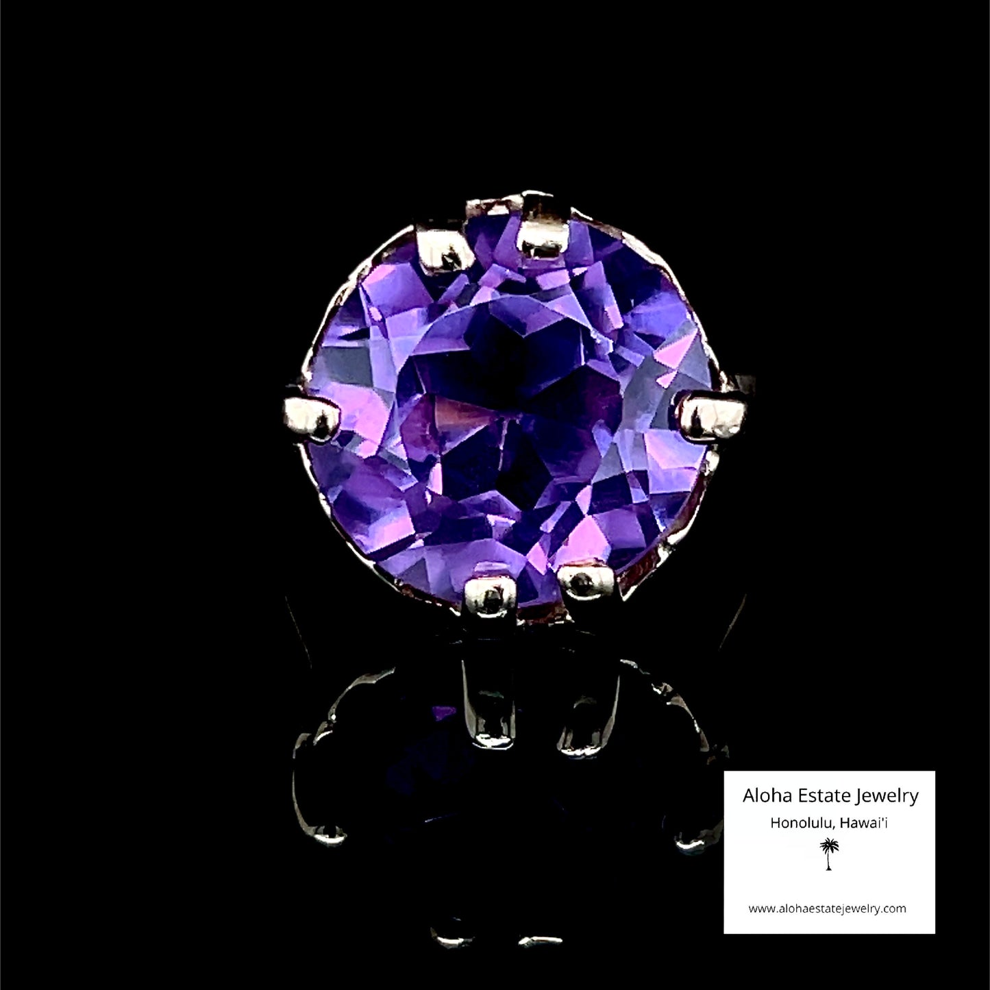 Antique Color Change 12.5-Carats Sapphire Ring in 10K Yellow Gold