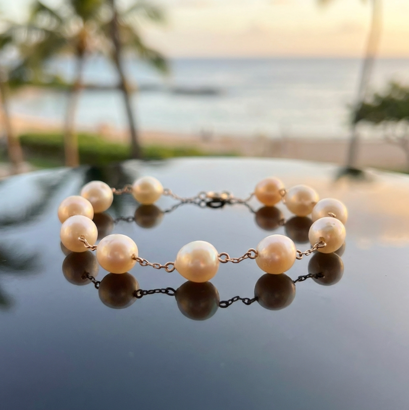 Vintage 18k Akoya Pearls Bracelet