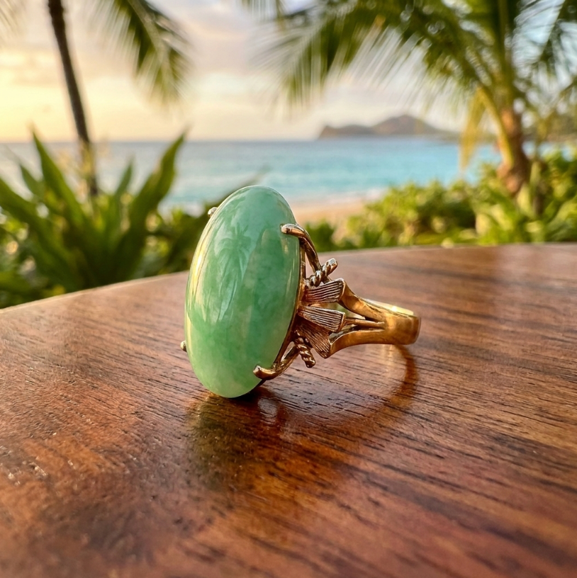 Antique 14K 9.5 Carats Apple Green Burmese Jadeite Ring