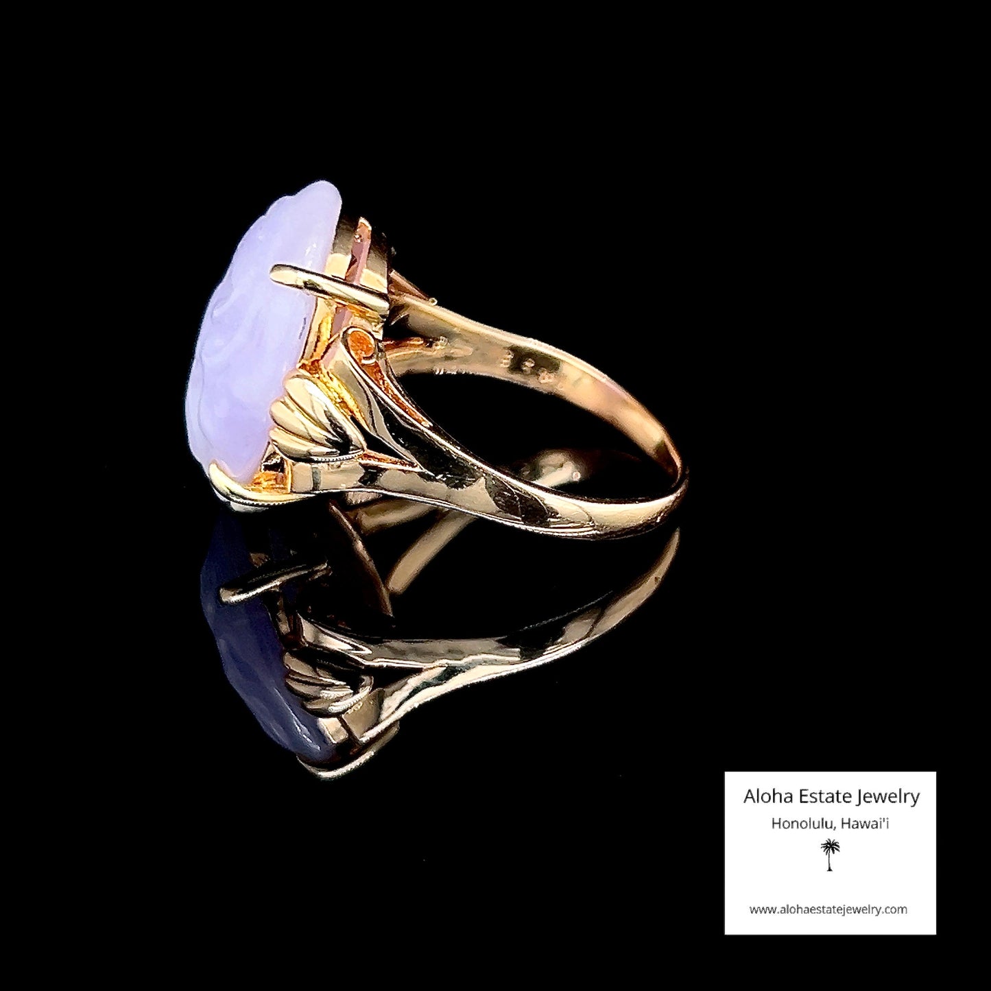 Vintage 14K Highly Carved Lavender Jadeite Cabochon Ring