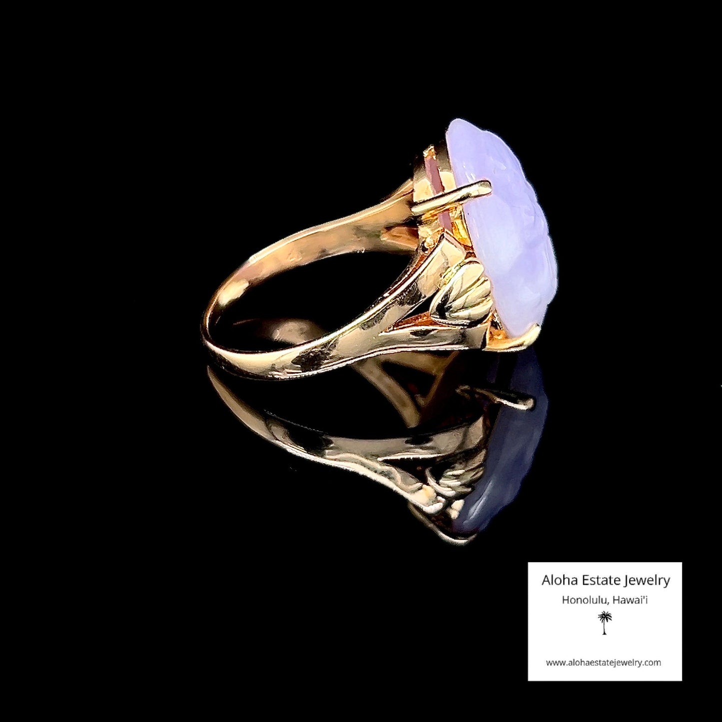 Vintage 14K Highly Carved Lavender Jadeite Cabochon Ring