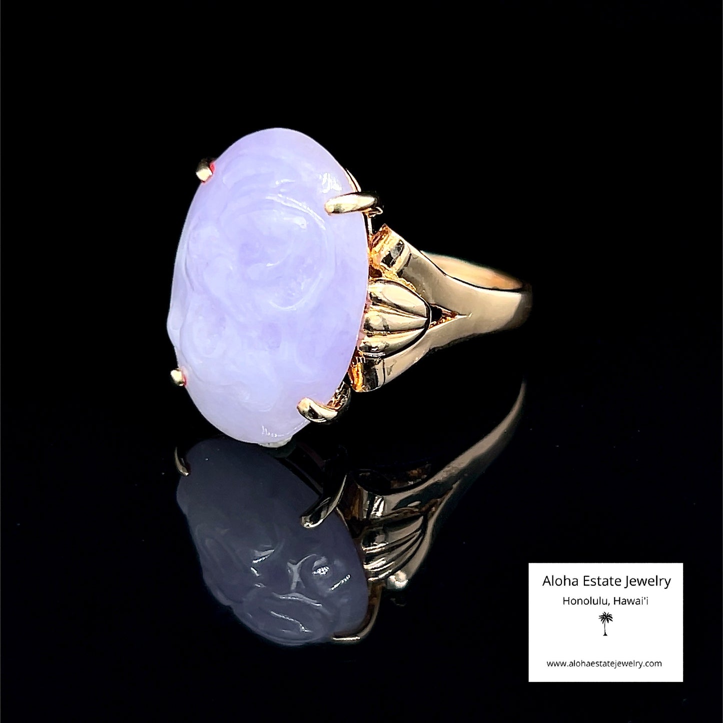 Vintage 14K Highly Carved Lavender Jadeite Cabochon Ring