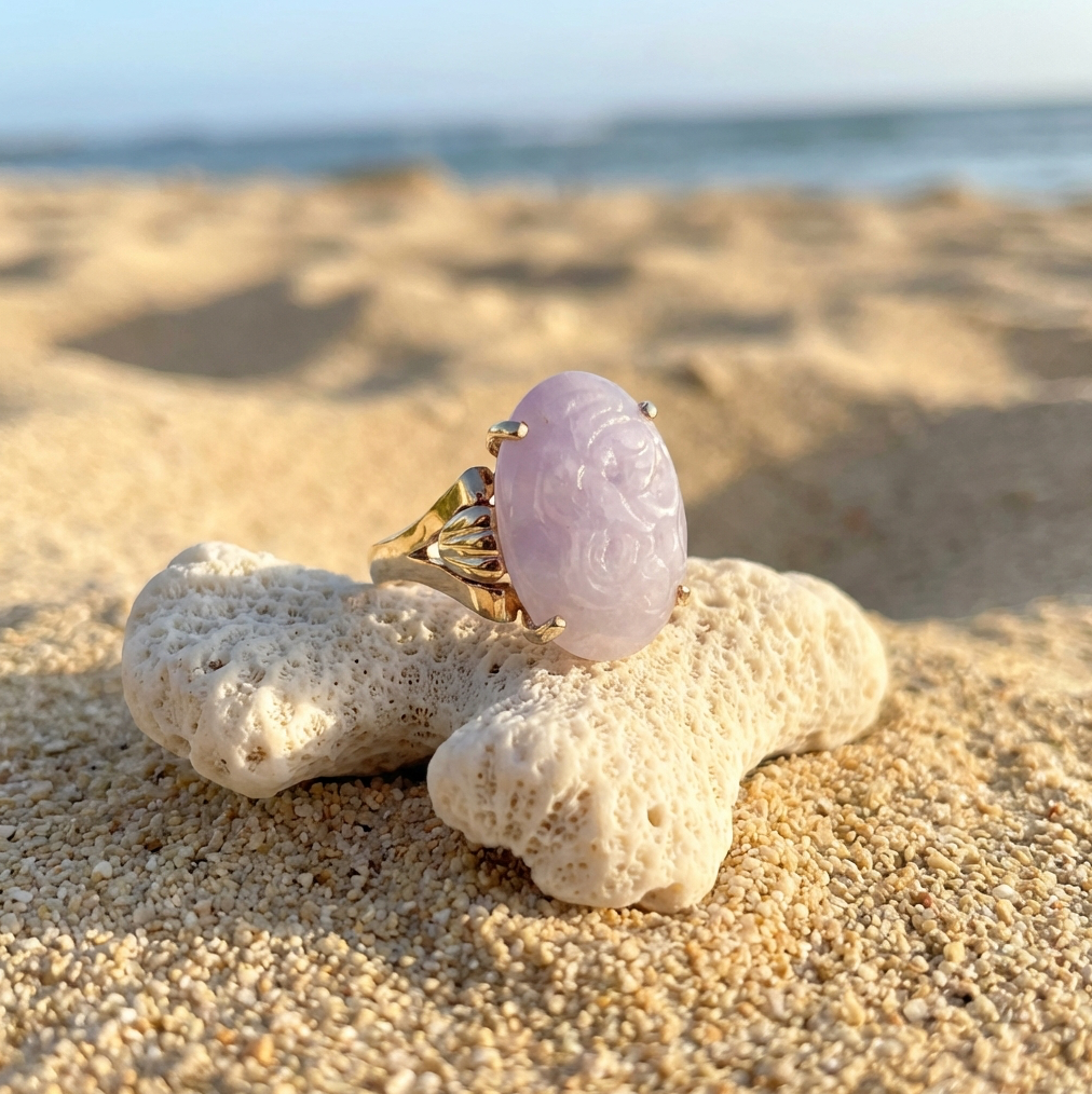 Vintage 14K Highly Carved Lavender Jadeite Cabochon Ring