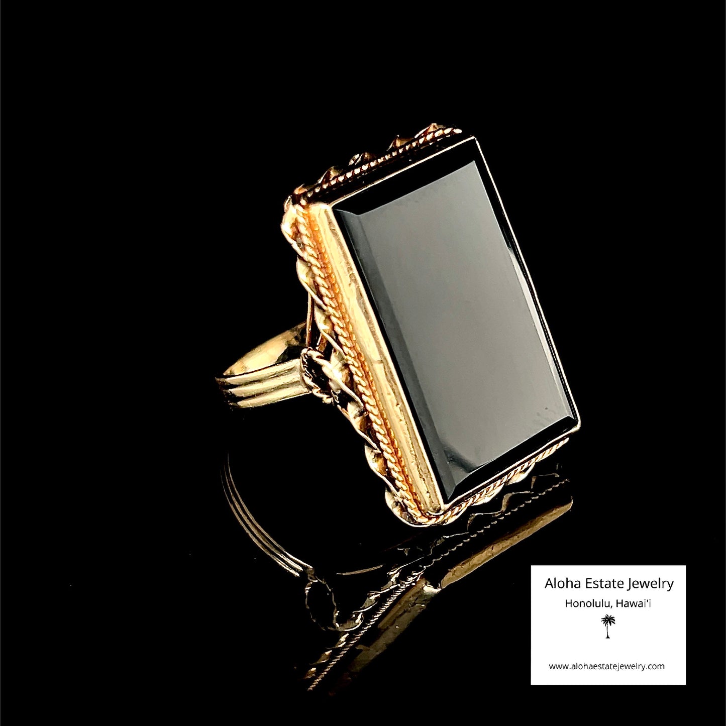 Black 1935-45 Art Deco/Retro Signet Ring in 14k Yellow Gold