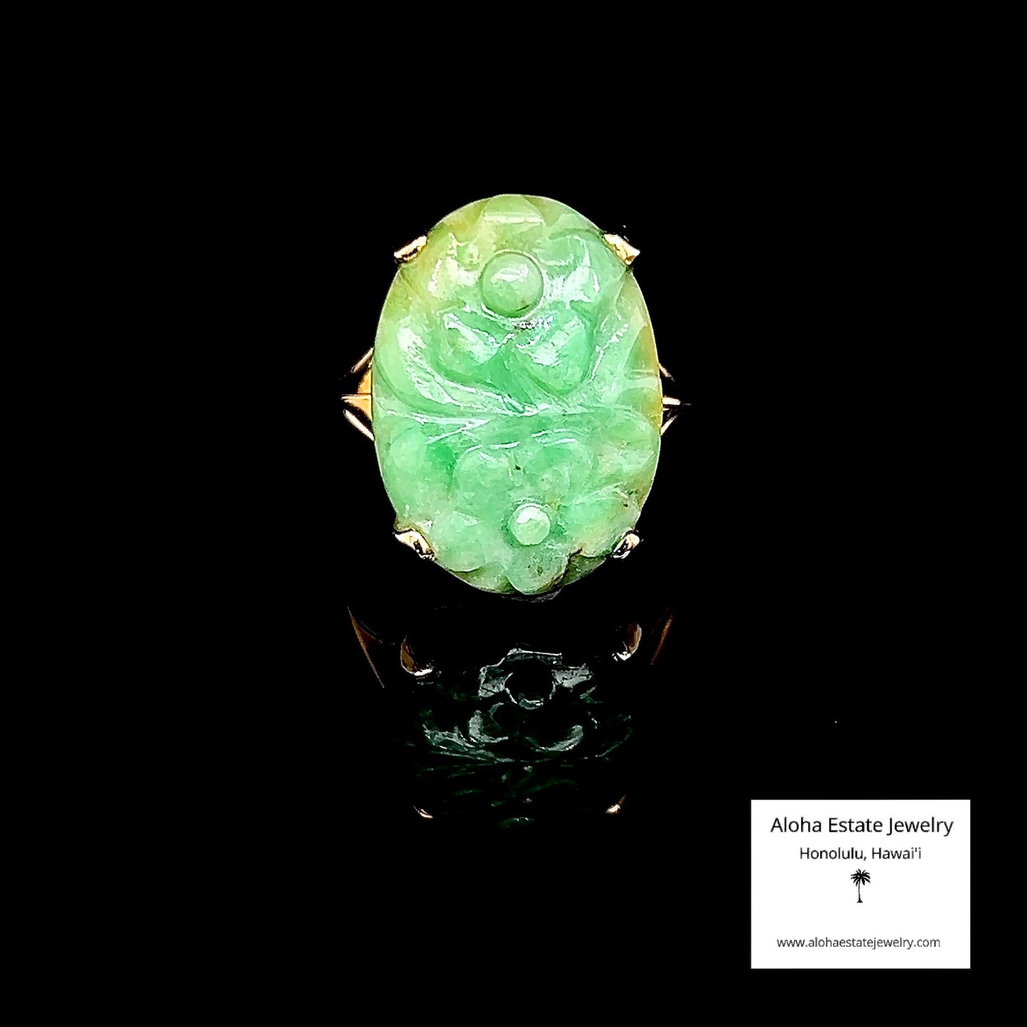Vintage 14k Carved Jadeite Cabochon Ring