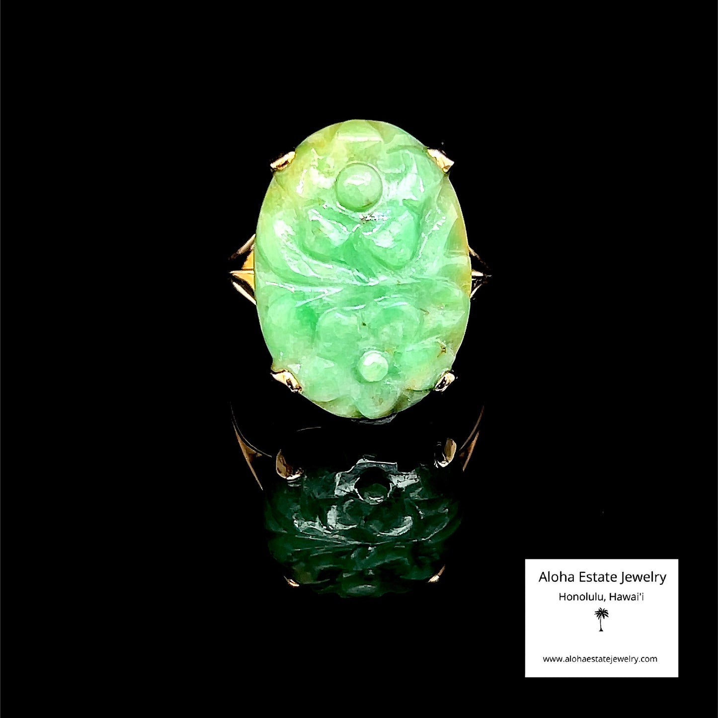 Vintage 14k Carved Jadeite Cabochon Ring