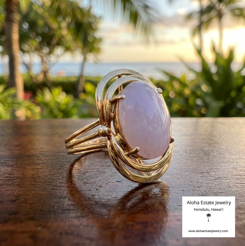 Vintage Mid-Century Lavender Jadeite Ring In 14K