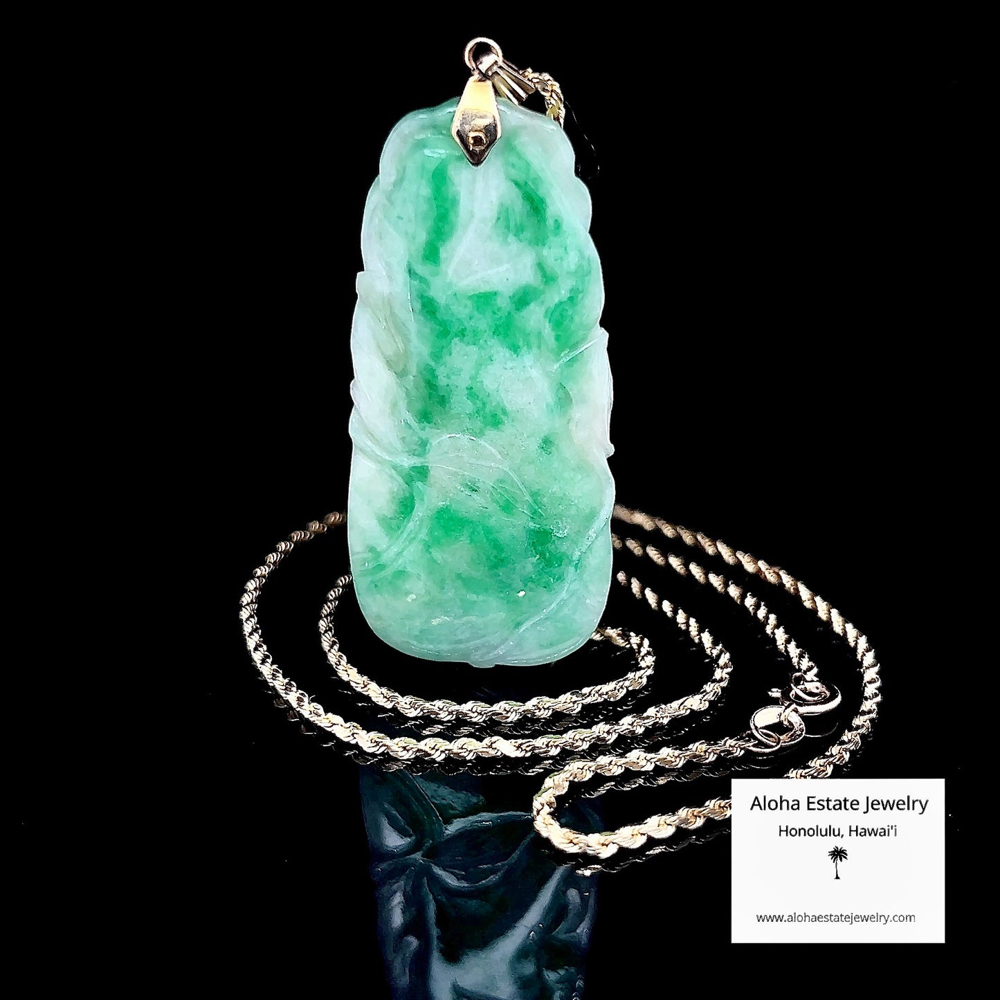 Vintage 14K Carved Leaf and Vine Jadeite Pendant