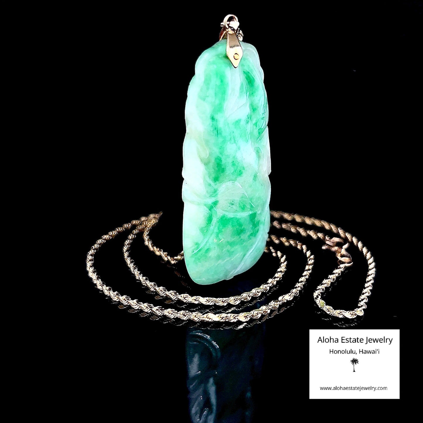 Vintage 14K Carved Leaf and Vine Jadeite Pendant