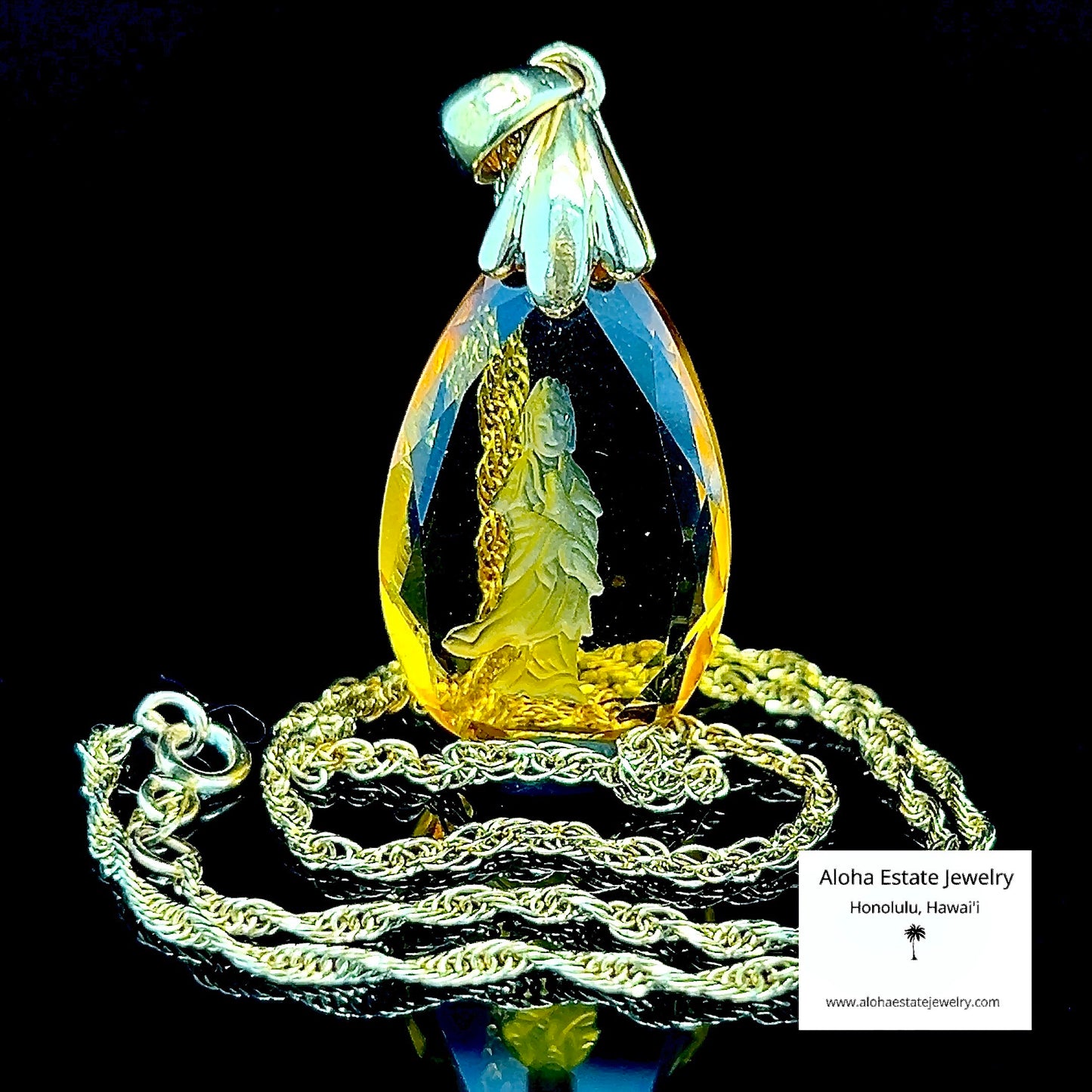 Vintage Quan Yin Intaglio Cut Pendant