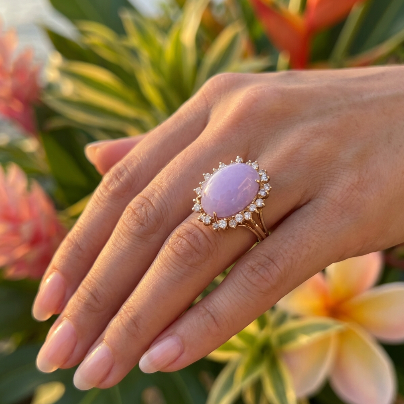 14-Carats Lavender Jade and 1.75-Carats Diamonds Ring