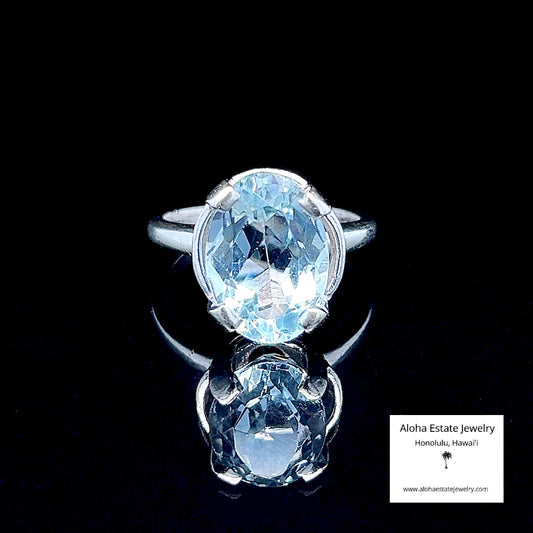 Vintage Mid-Century 5-Carats Oval Cut Aquamarine